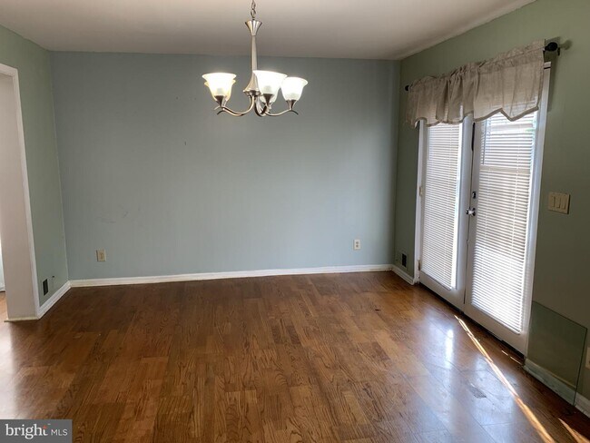 Foto del edificio - 7 Conrad Ct