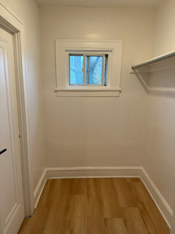 Foto del edificio - 1384 W 83rd St