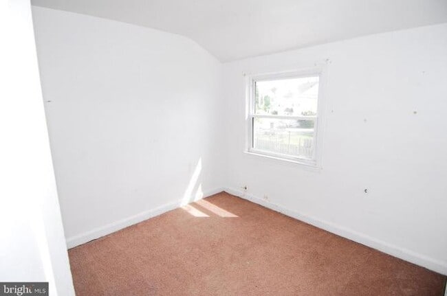 Photo - 233 Orville Rd House