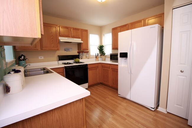 Kitchen - 2149 Brayton Place