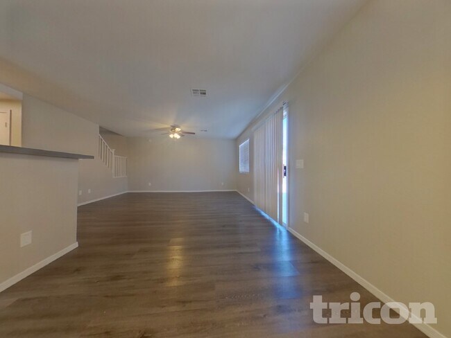 Building Photo - 23966 W Hadley St