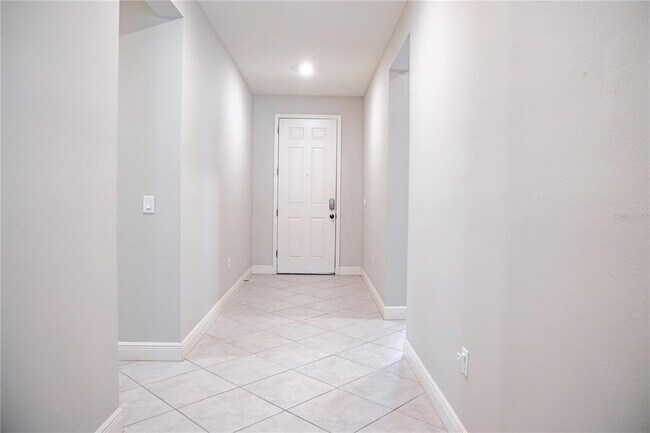 Foto del edificio - 10452 Laguna Plains Dr