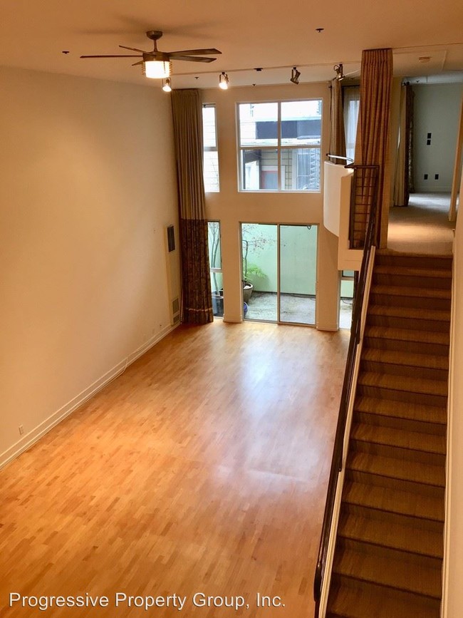 Building Photo - 1 br, 1.5 bath House - 74 Brady St #7