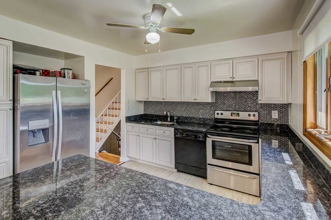 Foto del edificio - 22 Monroe Ave