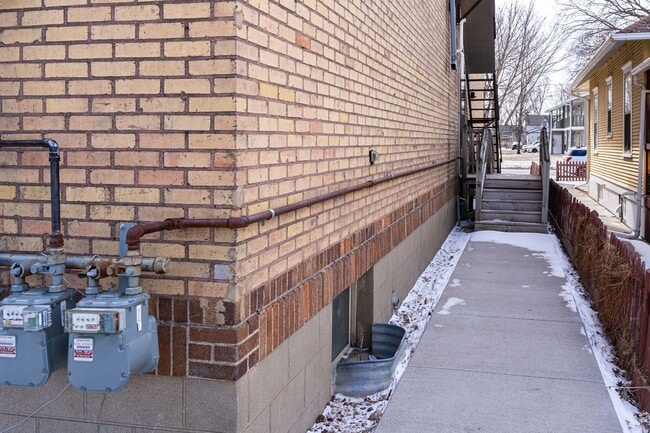 Building Photo - 1110 2nd Ave N
