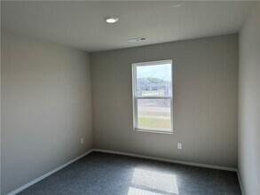 Building Photo - 2613 S Silver St