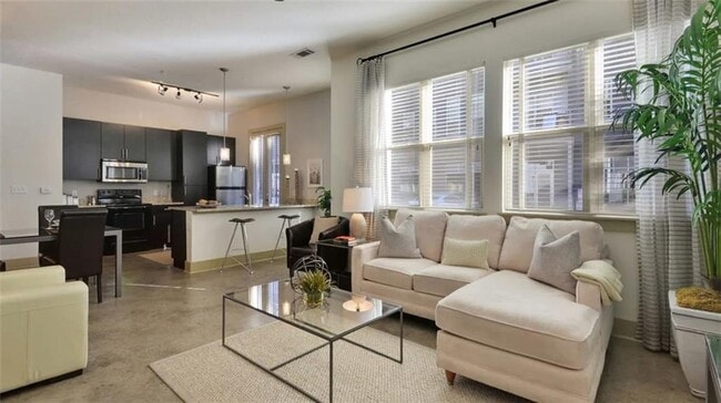 Foto del edificio - 2115 Piedmont Rd NE