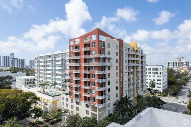 Building Photo - Uptown Lofts Condominiums