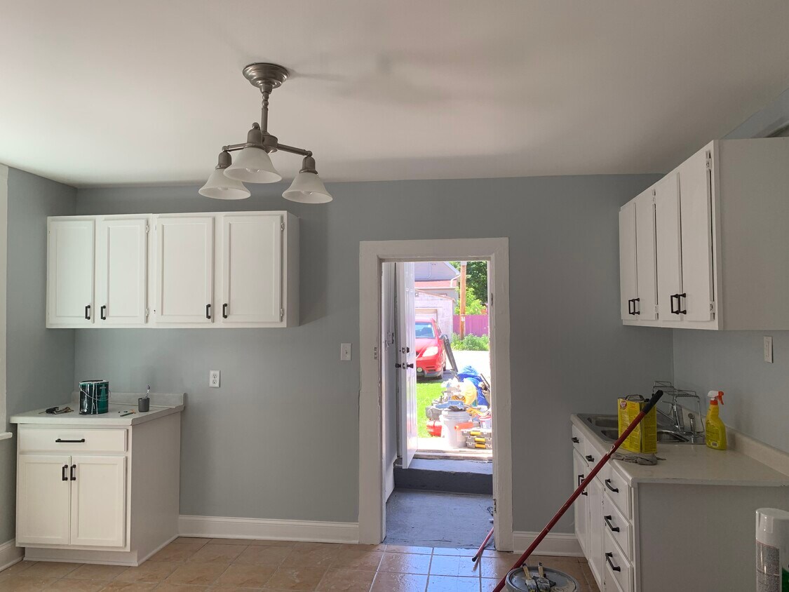Kitchen - 2405 S 16th St