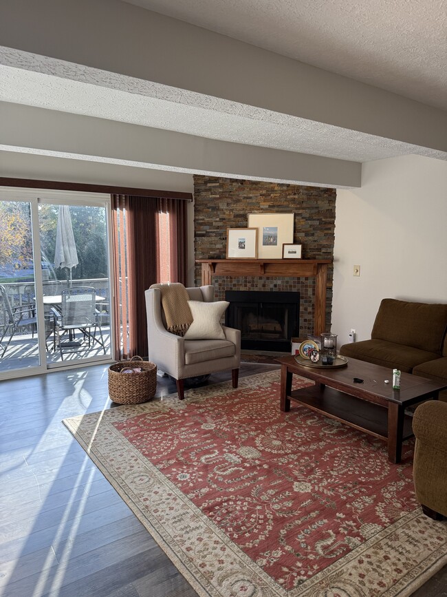 Foto del edificio - 6941 Dublin Village Dr