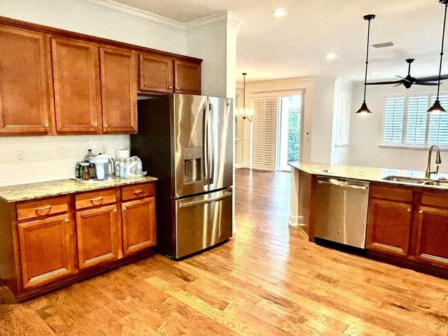 Building Photo - 2024 Foxtail View Ct