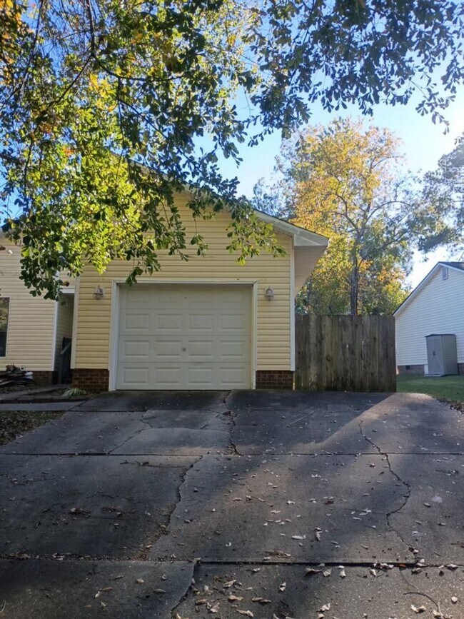 Foto del edificio - 3 BED 2 BATH IN PRIME AREA FAYETTEVILLE NC