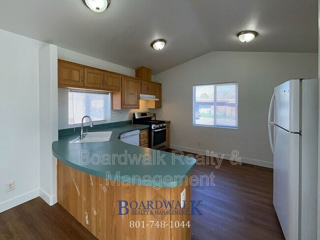 Foto del edificio - 155 W State St