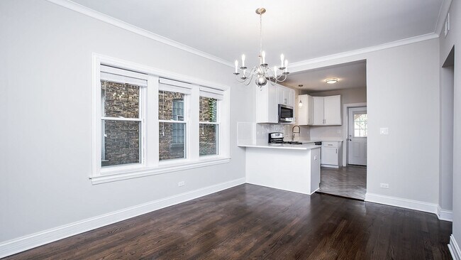 Foto del edificio - 2648 W Lunt Ave