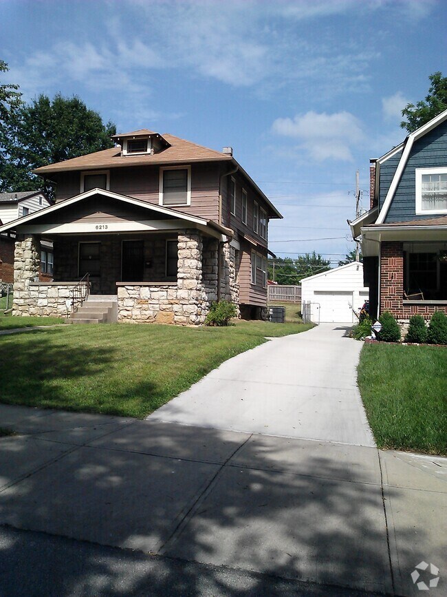 Apartments for Rent Near University of Missouri, Kansas City Volker Campus Kansas City, MO