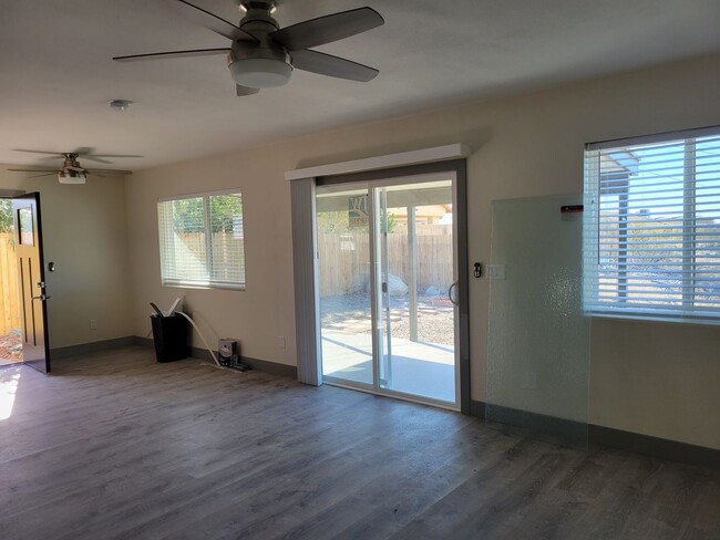 Building Photo - REDUCED!!! Unfurnished Long Term