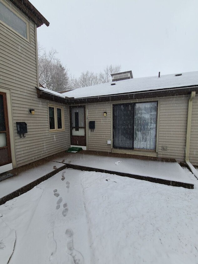 Primary Photo - One Bedroom In South Village