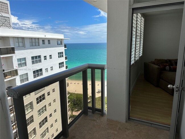 Building Photo - 6039 Collins Ave
