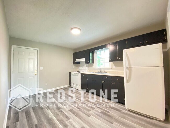 Foto del edificio - 446 Avon Ave