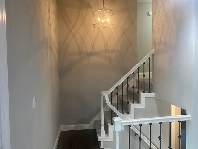Building Photo - 125 Cypress Point Dr
