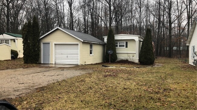 Foto del edificio - 19766 Park Rd