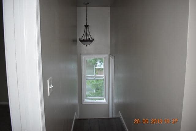 Building Photo - 237 S James Ave