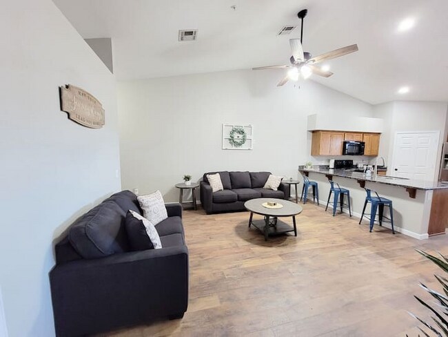 Foto del edificio - 9139 E 31st Ln