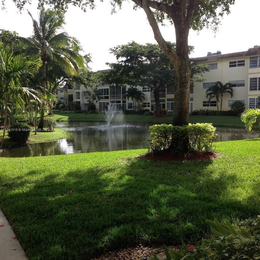 5181 W Oakland Park Blvd Unit 303, Lauderdale Lakes, FL 33313 Condo