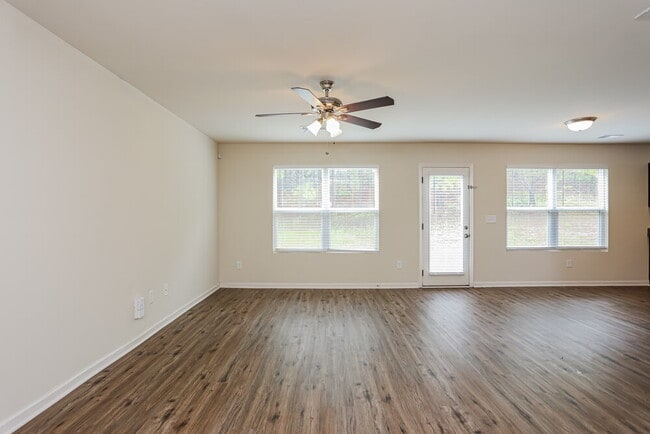 Building Photo - 130 Betty Ann Ln