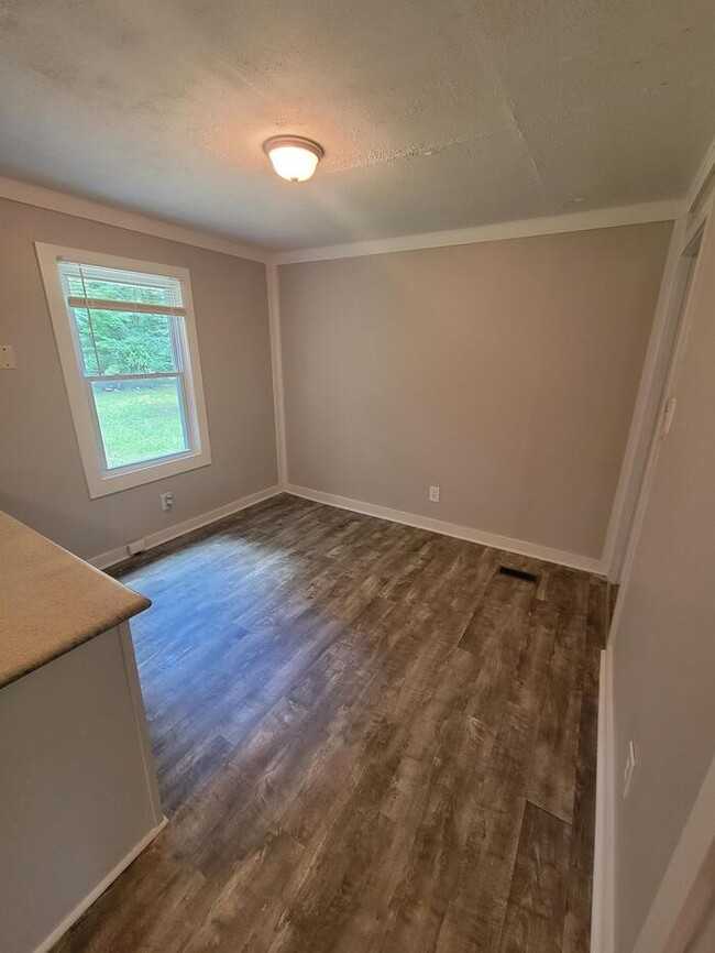 Building Photo - 2442 Indian Trail