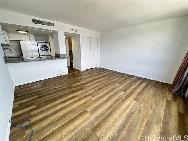 Foto del edificio - 2499 Kapiolani Blvd