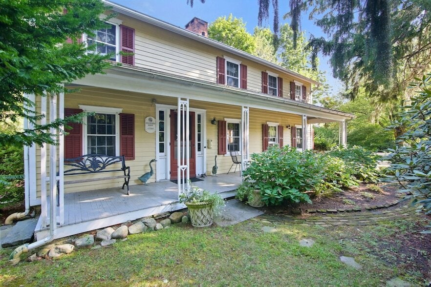 Primary Photo - 83 Linden Ave