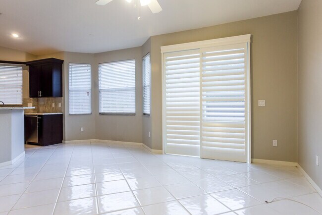 Building Photo - 10316 NW 53rd Ct