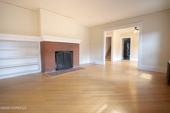 Building Photo - 205 Jackson St