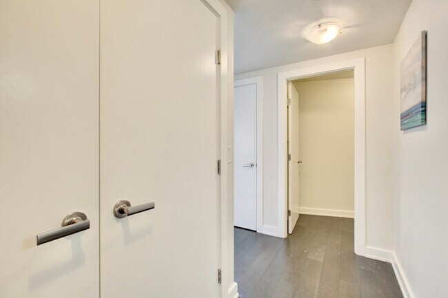 Building Photo - 777 Pacific St