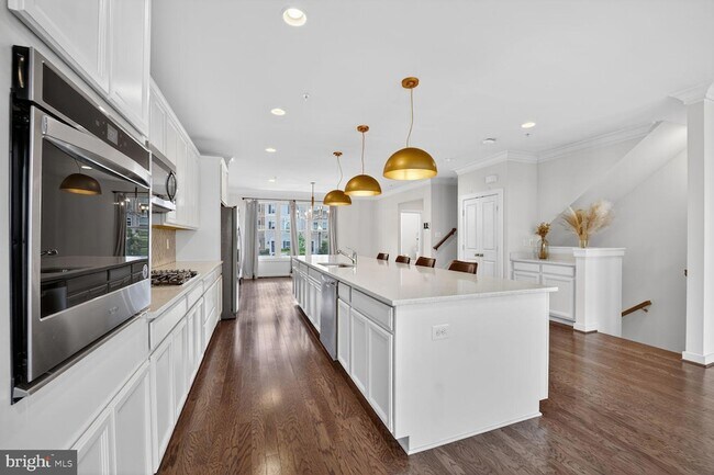 Foto del edificio - 5303 Greenwich Cir