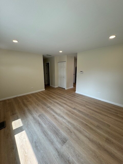 Building Photo - 251 Malibu Dr