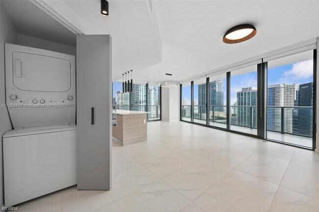 Foto del edificio - 2 br, 2 bath Condo - 1300 S Miami Ave Unit...