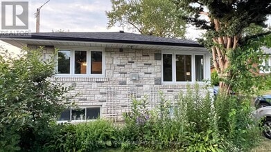 Building Photo - 10 Tinder Crescent