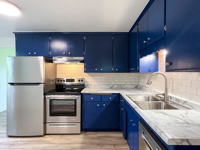 New kitchen! - 1651 10th Ave