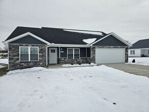 Building Photo - 814 Pierson Rd