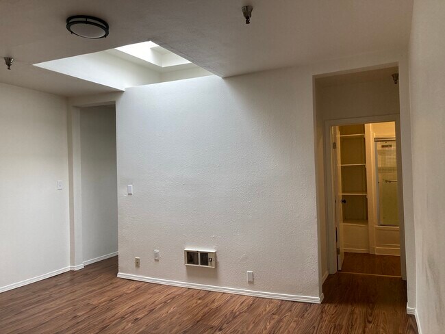Building Photo - 2602 6th Avenue, Unit 2