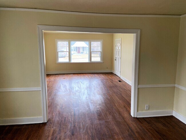 Foto del edificio - 4722 E 5th Pl