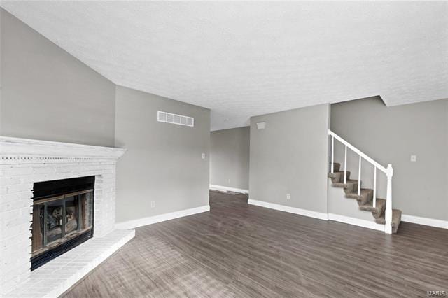 Foto del edificio - 213 Deer Hollow Ct