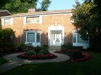 Primary Photo - 1609 Roxbury Rd