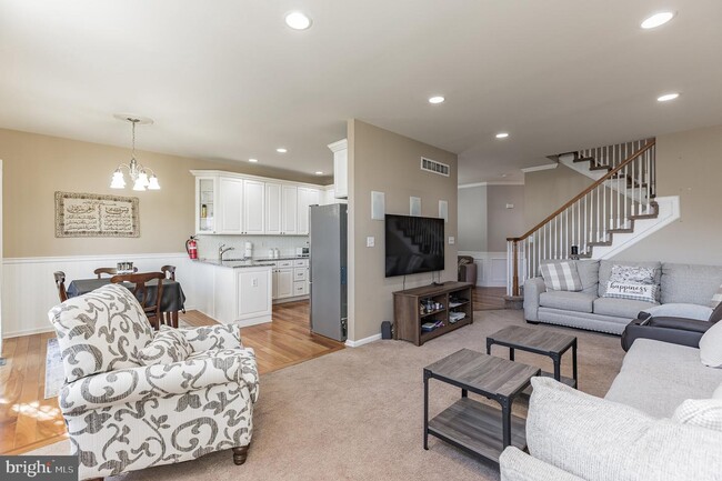 Building Photo - 123 Westbrook Dr