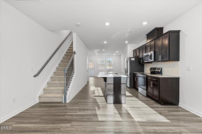 Foto del edificio - 1504 Crescent Townes Wy