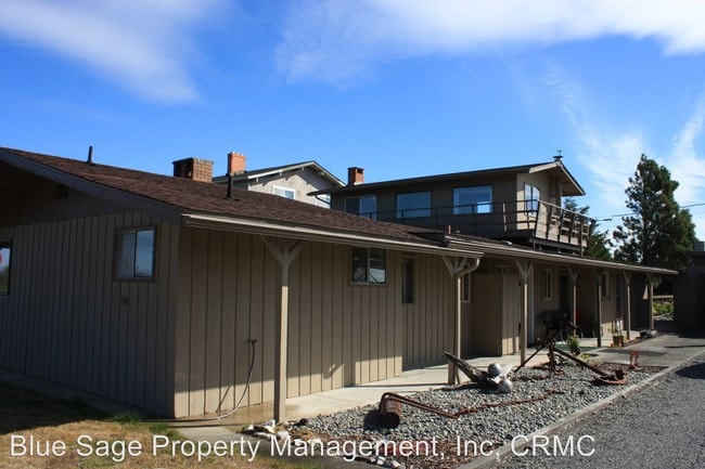 Building Photo - 822 Clark Rd