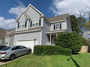 Building Photo - 2525 Trailwood Hills Dr