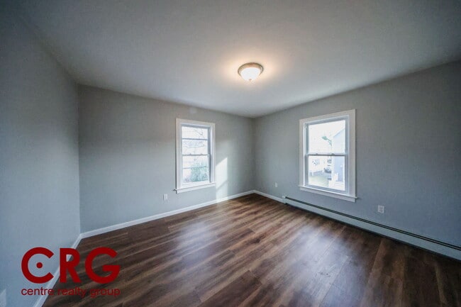 Building Photo - 81 Alder St